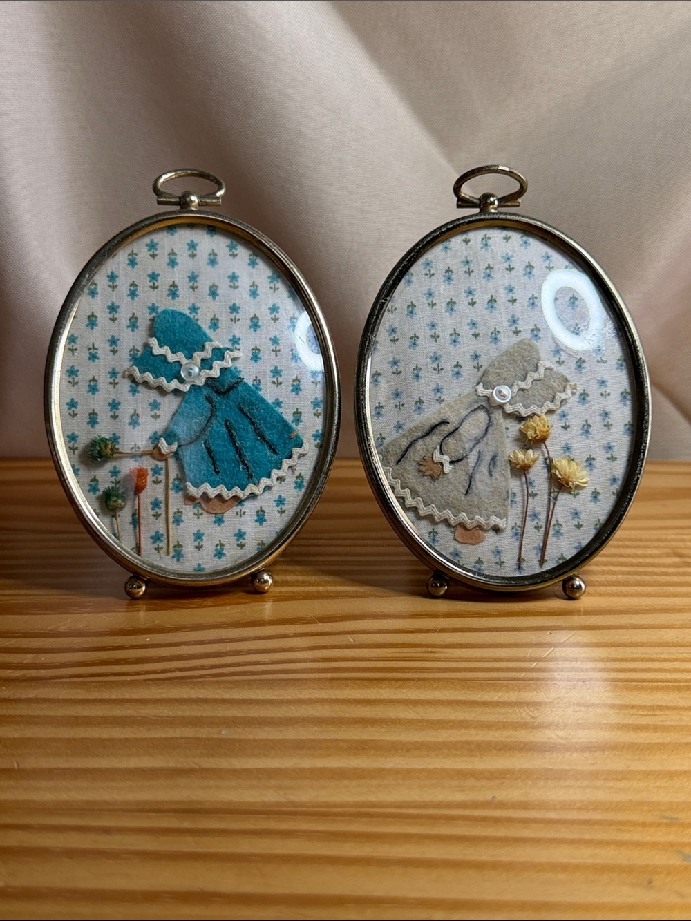 Vintage 70s Sunbonnet Sue 3D Fabric Art Oval Framed Set (2)